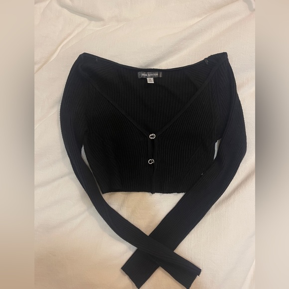 Going out top bundle - Picture 3 of 4